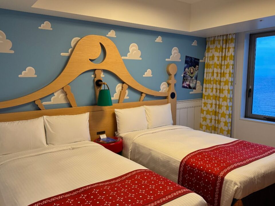 disney hotel toy story a tokyo disney