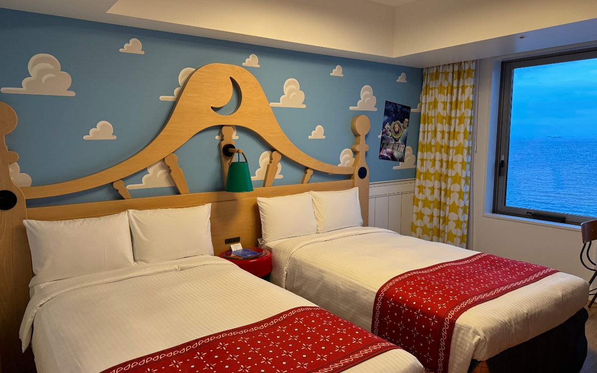 disney hotel toy story a tokyo disney