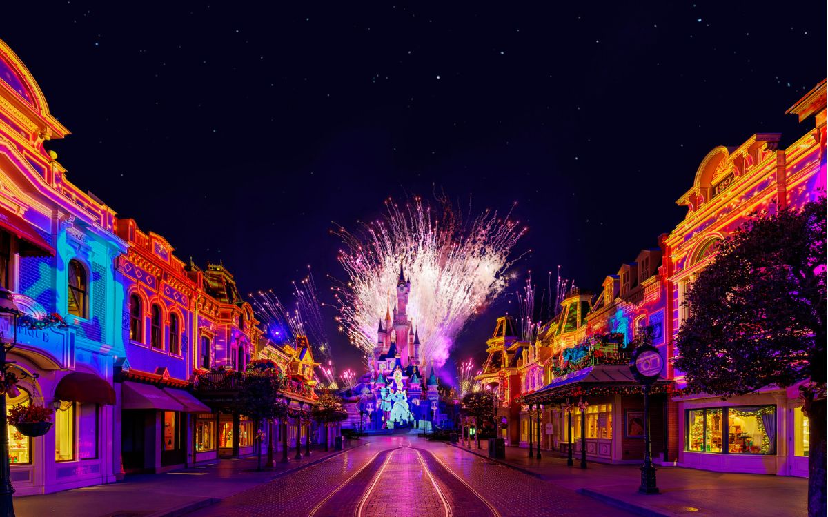 spettacolo serale a disneyland paris